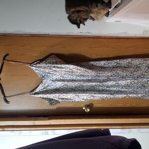 Silhouettes Floral Slip Dress